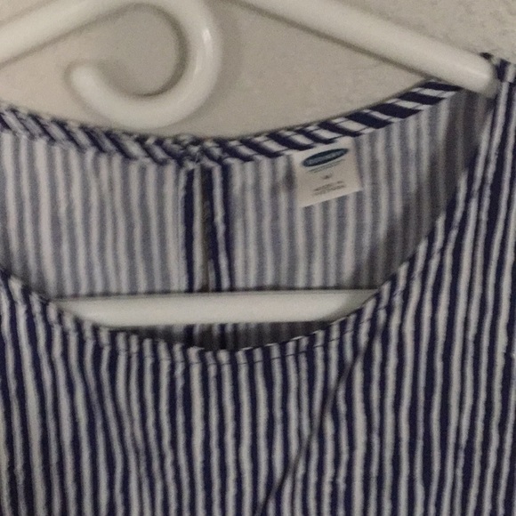 Top - Picture 2 of 5